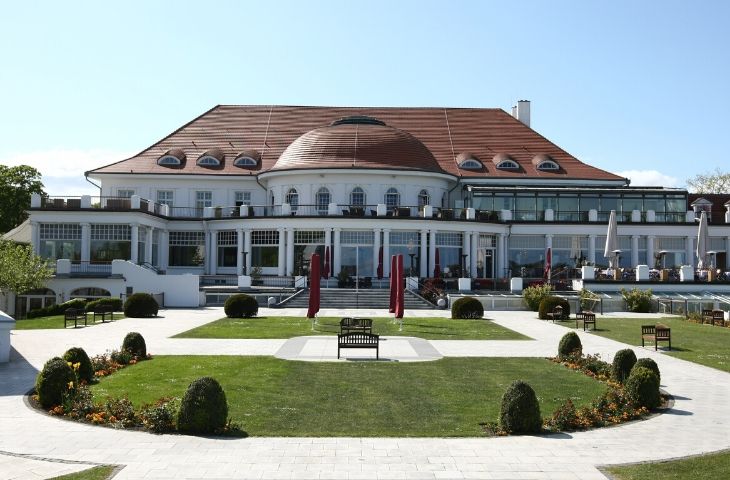 Das ATLANTIC Grand Hotel Travemünde heißt ab dem 18. Mai seine Gäste wieder an der Ostsee willkommen.
