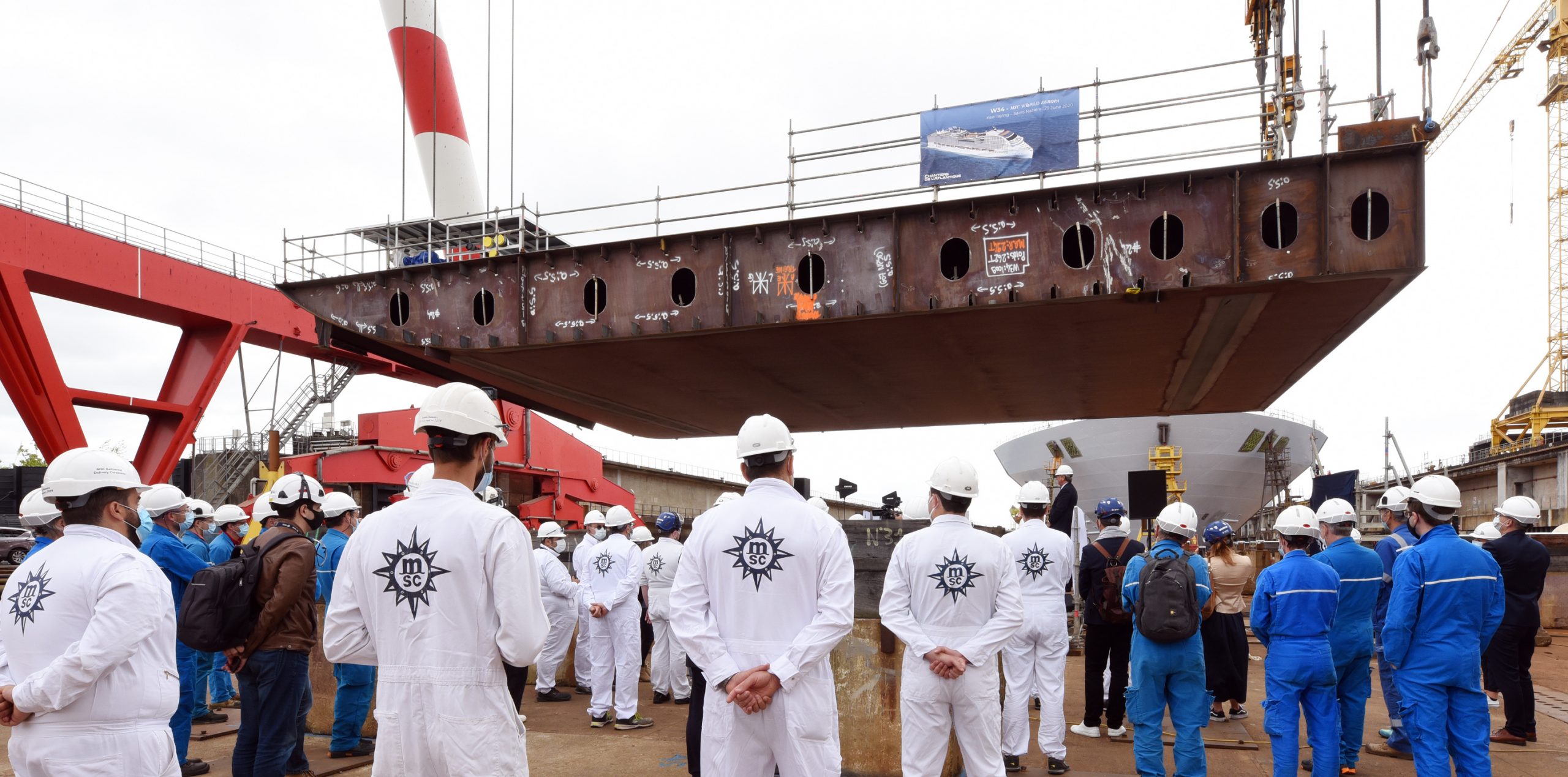 MSC Cruises feiert Meilenstein der LNG angetriebenen MSC World Europa