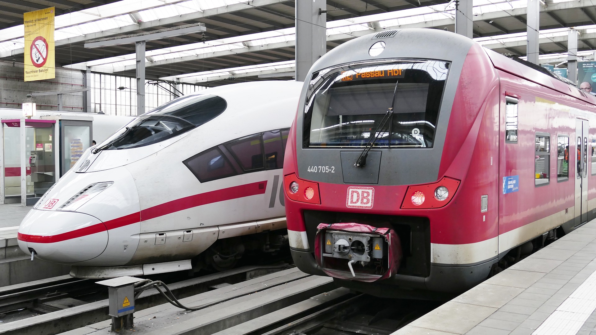 Deutsche Bahn - Fernverkehr mit bester Pünktlichkeit seit 2008
