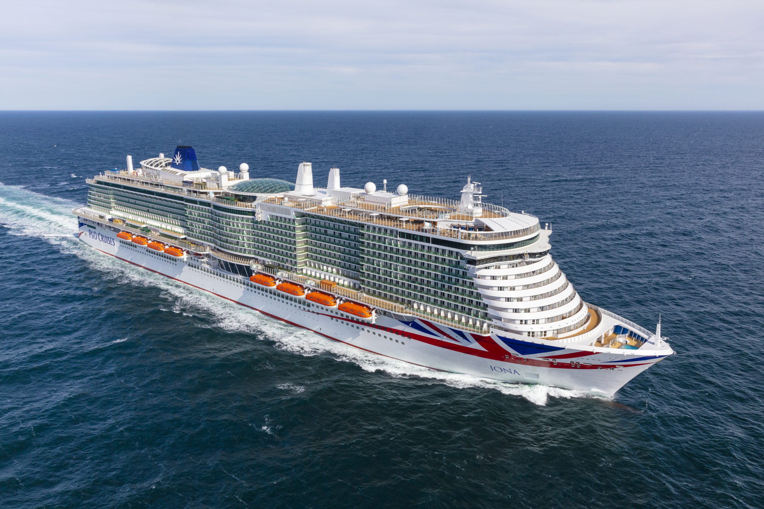MEYER WERFT liefert Iona an P&O Cruises ab