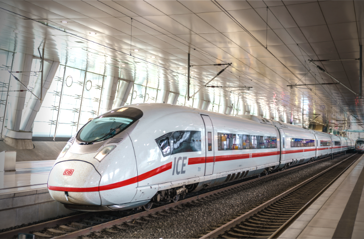 Deutsche Bahn hält Kurs auf Pünktlichkeitsziel