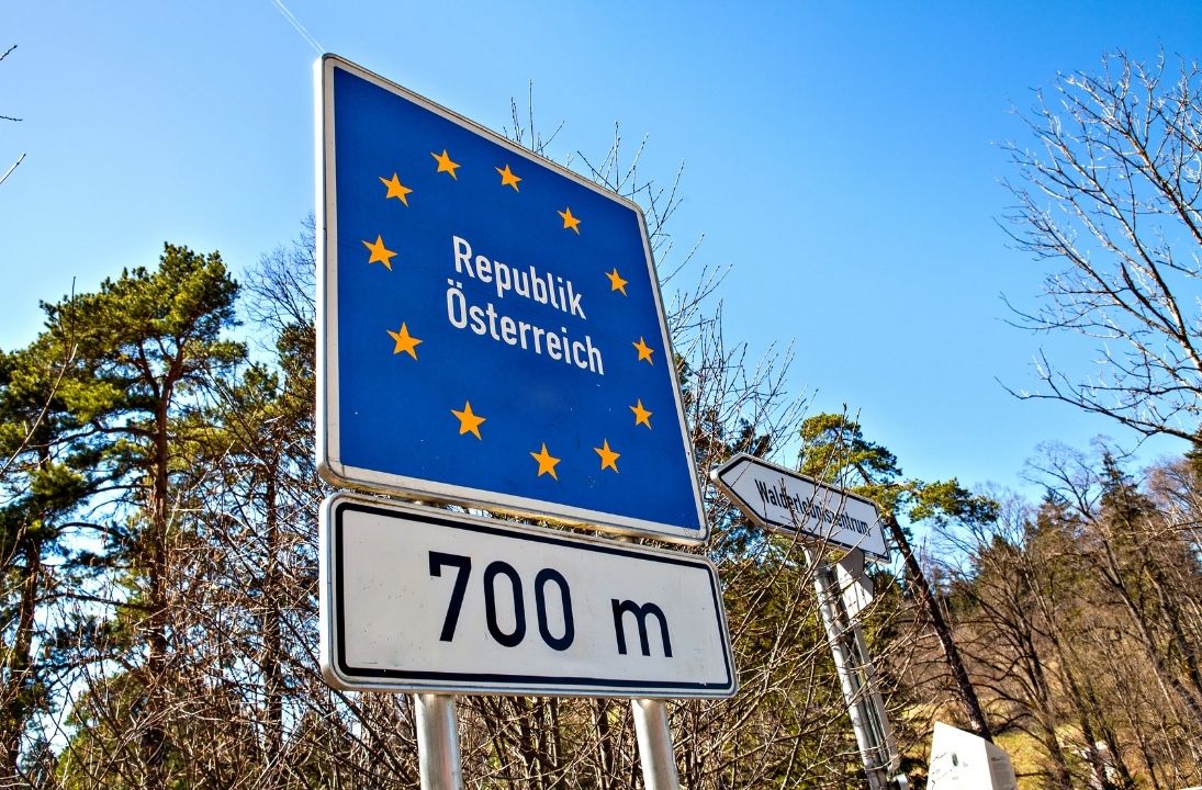 Strenge Kontrollen an den Grenzen zu Tirol und Tschechien