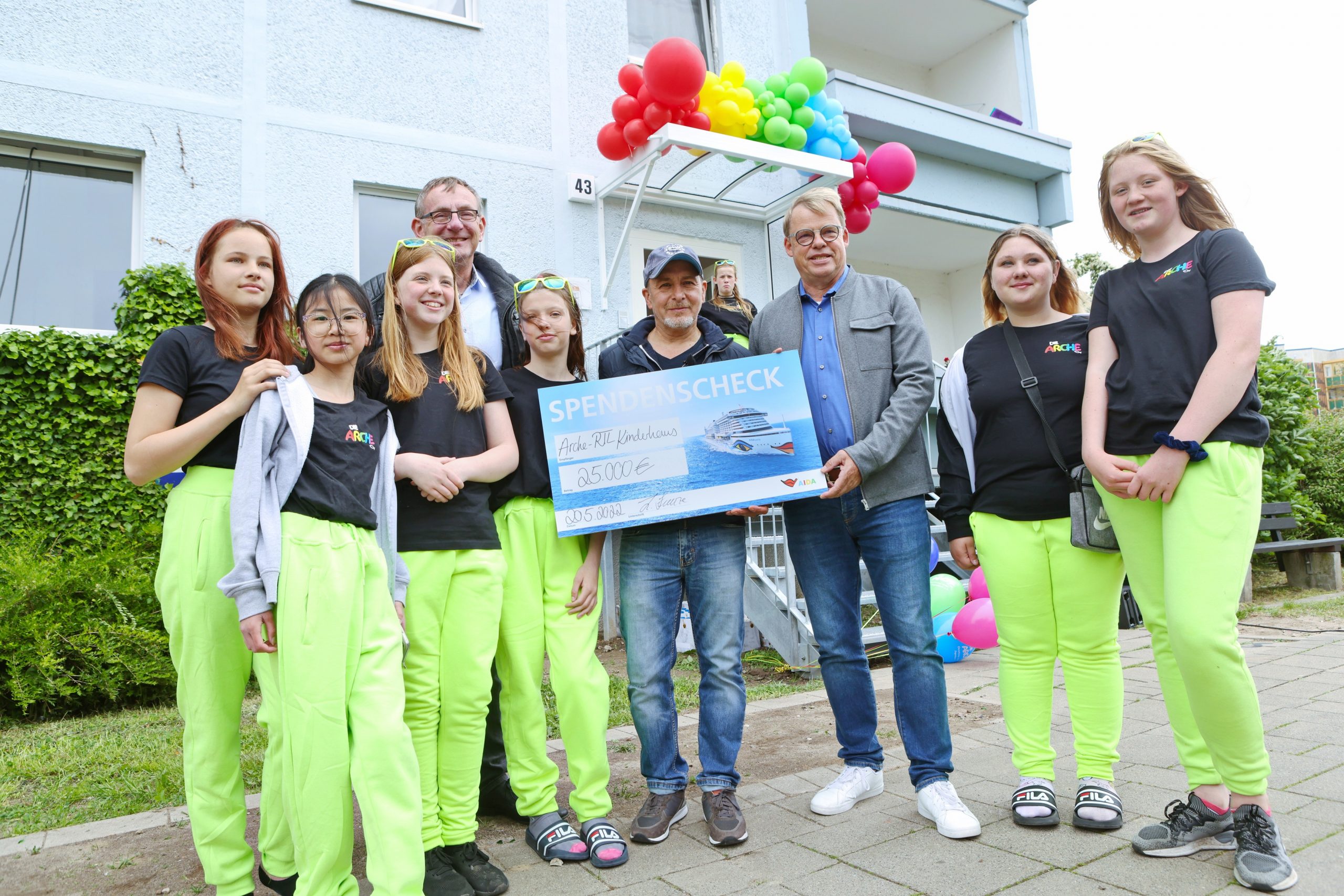 AIDA unterstützt RTL-Kinderhaus in Rostock
