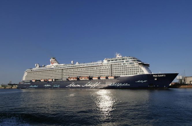 TUI Cruises nimmt gestrandete Flugreisende mit