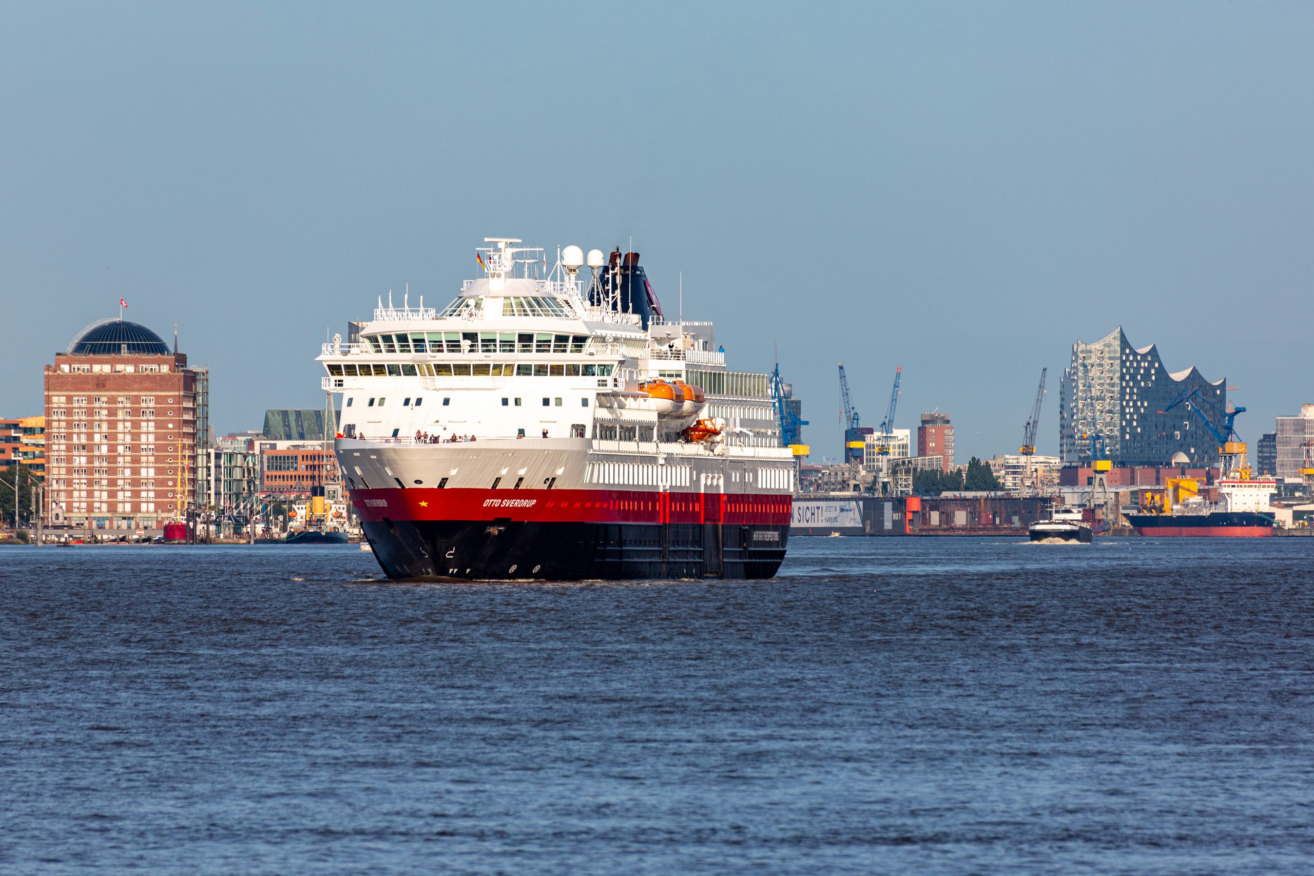 Hamburg Cruise Days 2022: MS Otto Sverdrup startet von Hamburg