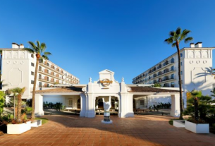 Palladium Hotel Group schließt das Jahr  nach einer der längsten Sommer-Saisons  mit einer postiven Bilanz ab