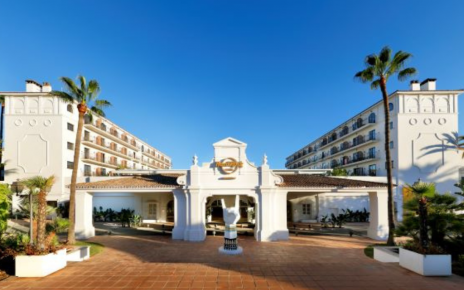 Palladium Hotel Group schließt das Jahr  nach einer der längsten Sommer-Saisons  mit einer postiven Bilanz ab