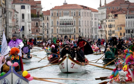 In Venedig hat die Karnevalssaison begonnen