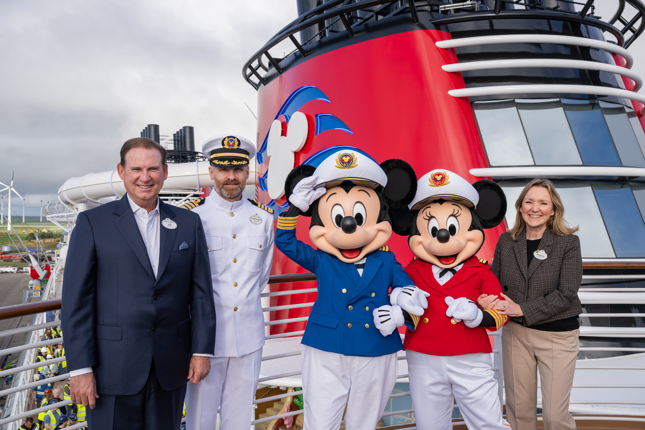 MEYER WERFT liefert Disney Destiny ab