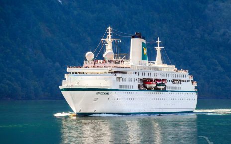 Phoenix Reisen verabschiedet sich von MS Deutschland