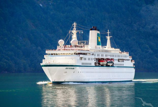 Phoenix Reisen verabschiedet sich von MS Deutschland