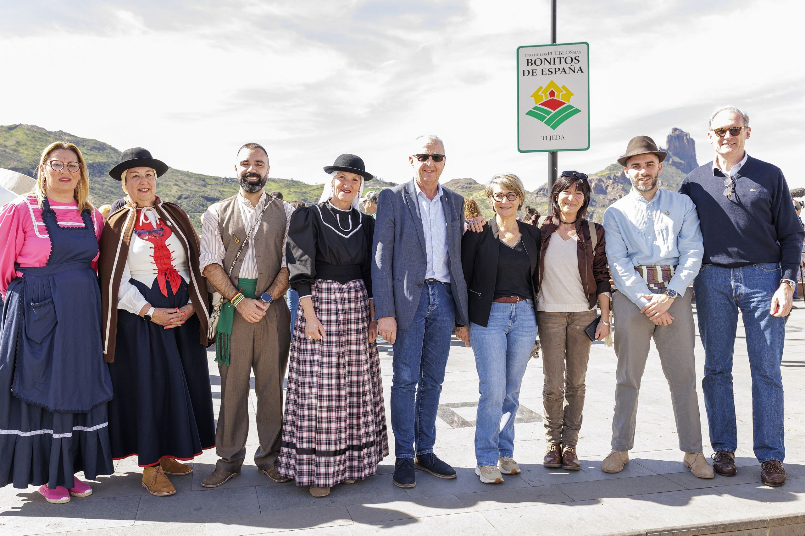 Tejeda knüpft europäische Freundschaften unter blühenden Mandelbäumen