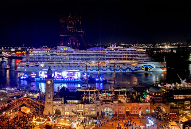 Fernweh pur zum 837. HAFENGEBURTSTAG HAMBURG: AIDA Cruises präsentiert sich mit drei Schiffen und großer Urlaubswelt an Land