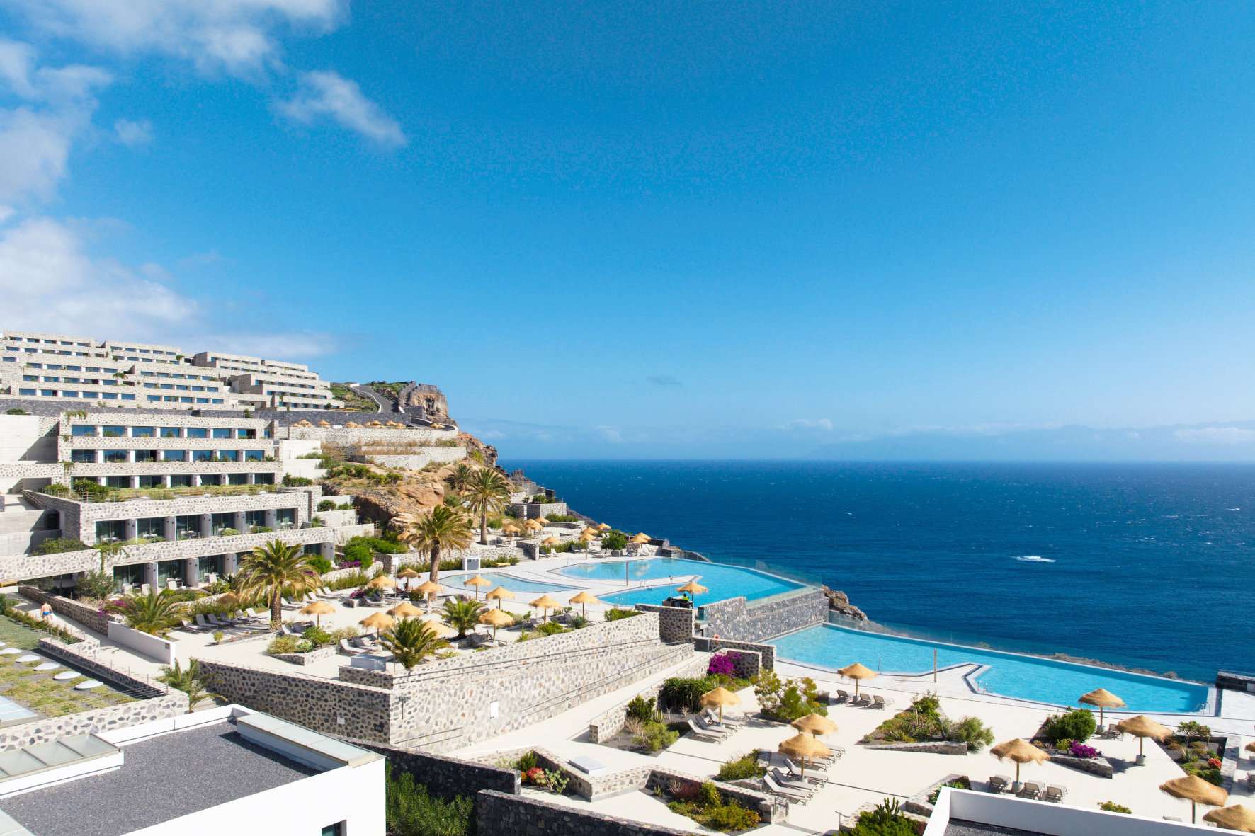 Von Tomatenfeldern zum Designhotel: Wie La Gomeras Terrassenlandschaft die Architektur des Bancal Hotel & Spa prägt