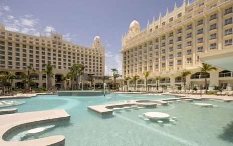RIU stärkt sein Premium-Segment in der Karibik mit der Renovierung des Hotel Riu Palace Aruba