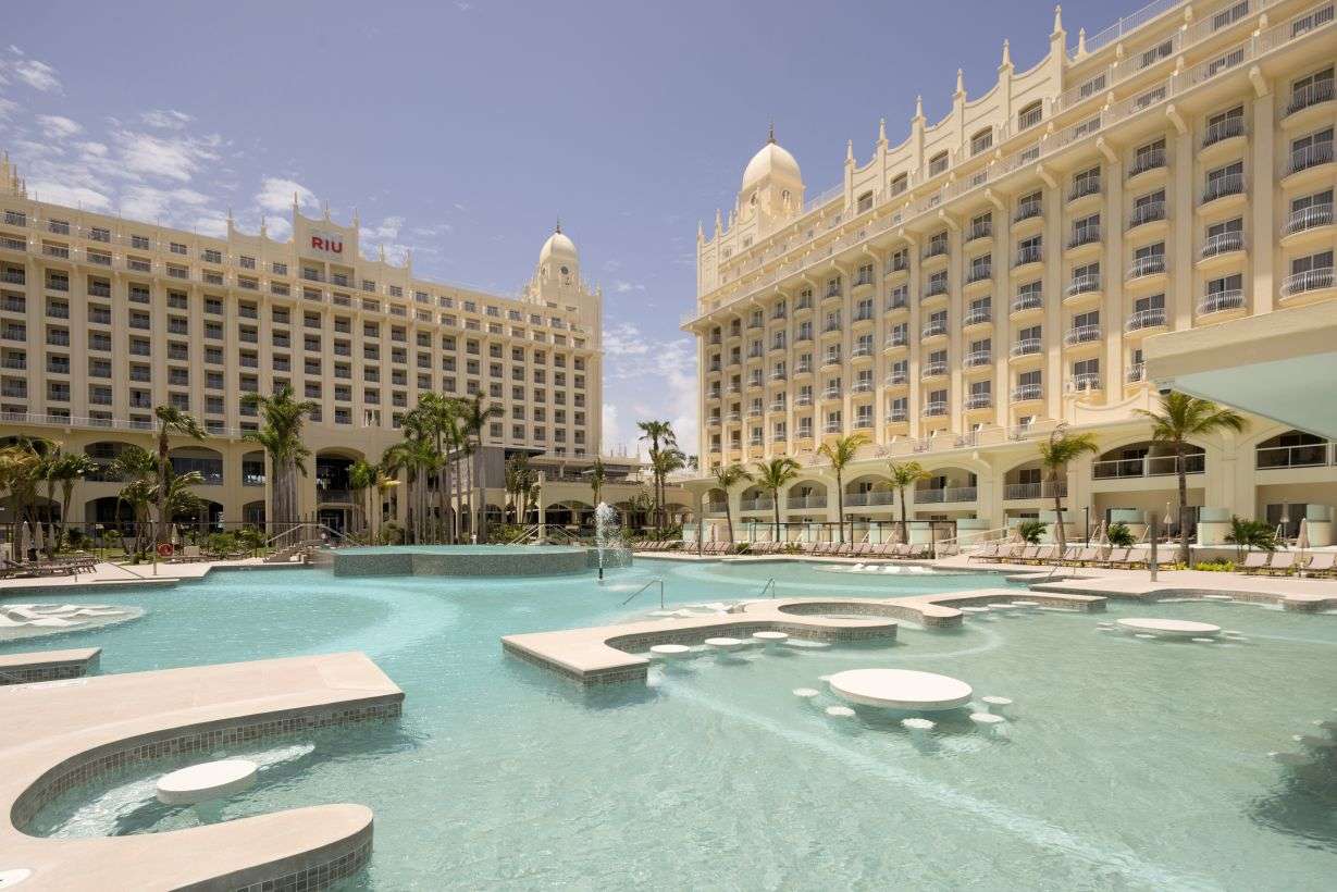 RIU stärkt sein Premium-Segment in der Karibik mit der Renovierung des Hotel Riu Palace Aruba
